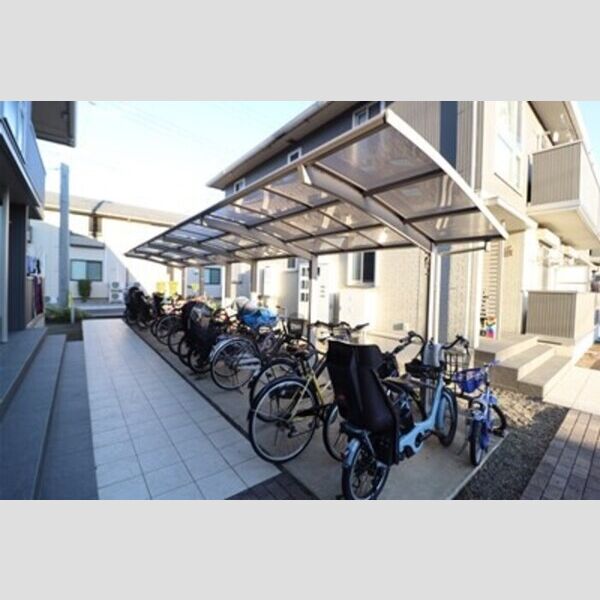 クリアシーズンズ　C 駐輪場