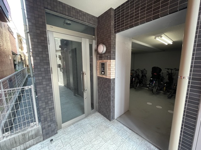 シャンレーヴ エントランス