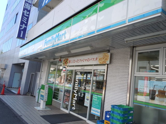 サンライズ　ヒダ0306号室 ファミリーマート