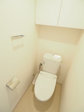 レジディア目黒Ⅳ8階 トイレ