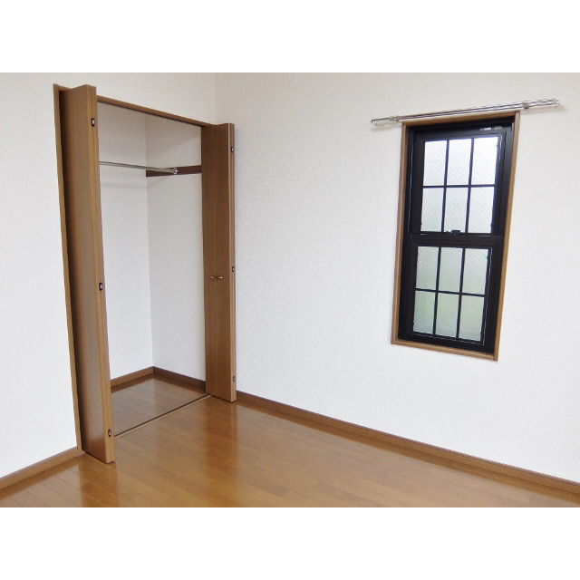 アンプルール フェール アミーⅡ106号室 リビング