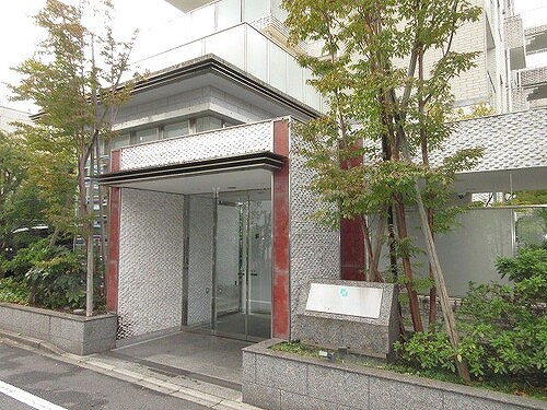 ロイヤルシーズン新宿柏木 エントランス
