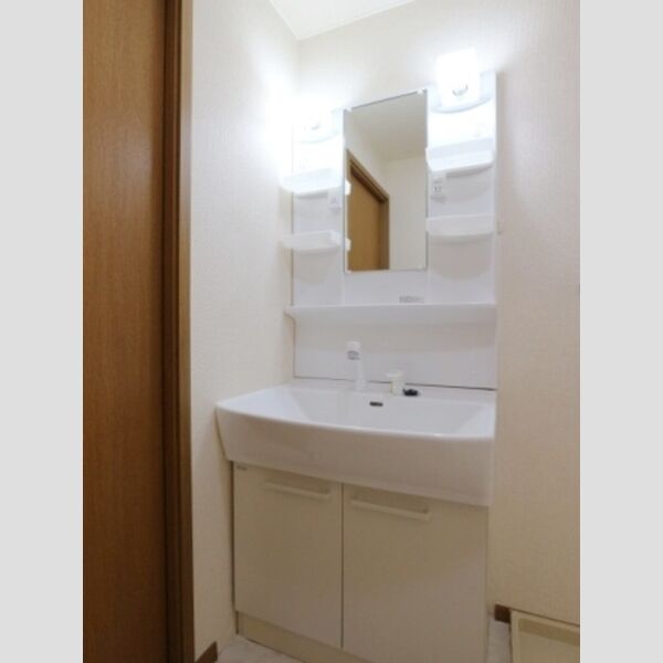 ル・モンテスト　F 洗髪洗面化粧台