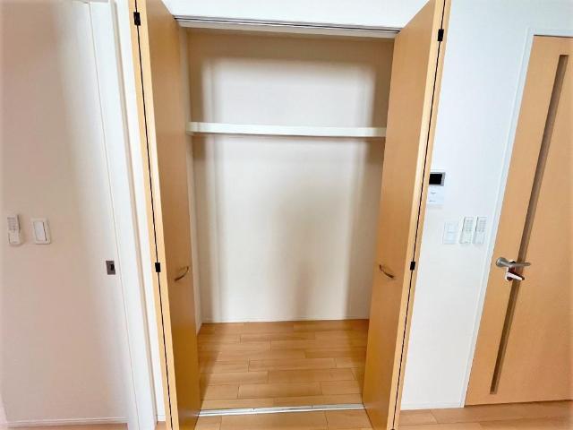 ソーコー・ヴィラージュⅡ203号室 クローゼット