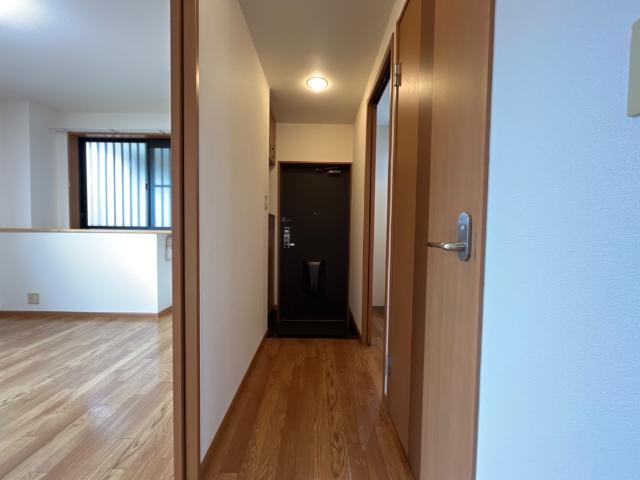 ガーデンヒルズNAKAYAMA壱番館110号室 廊下