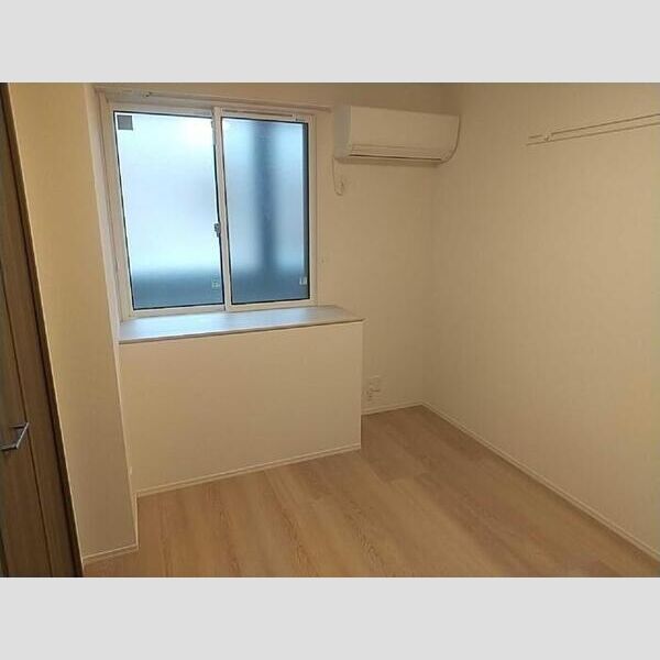 アニバーサリー205号室 洋室