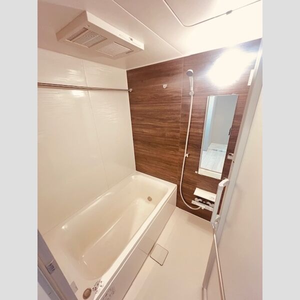 TERRACE　WELLNESSⅡ302号室 浴室換気乾燥機付き浴室
