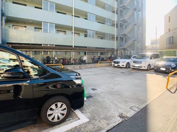 グリーンヒルズ目白 駐車場