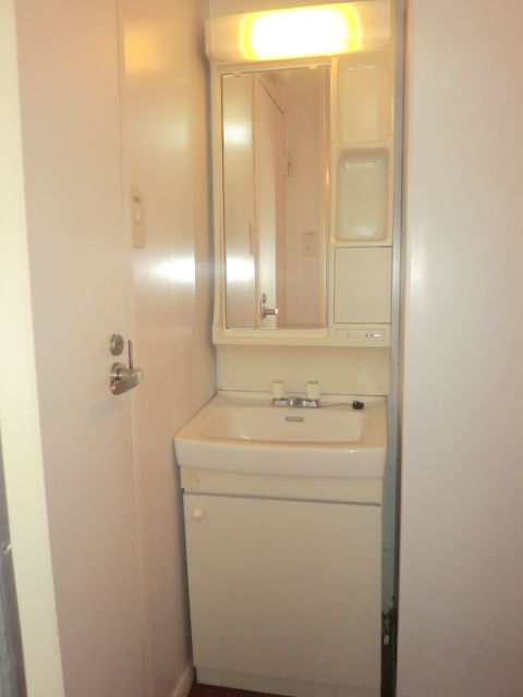 レオパレス彩 独立洗面台