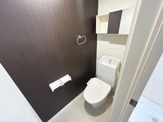 OceanCoastTsudanuma（オーシャンコーストツダヌマ）303号室 シャワー付トイレ