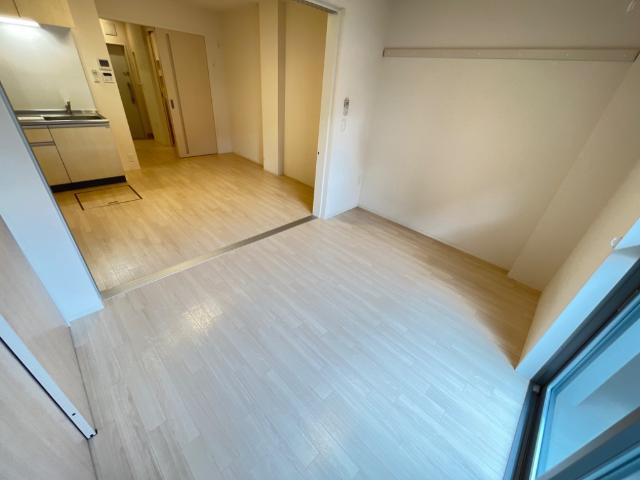 葉山レジデンスⅢ102号室 洋室