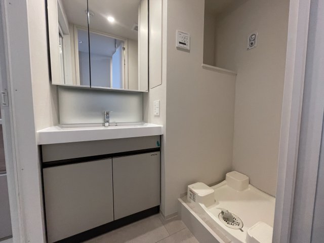 プライムメゾン千葉新町0609号室 洗面