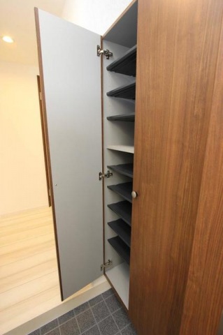 ルクール平和台101号室 収納