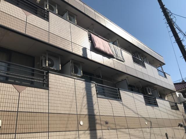 メゾンフォーシーズン 外観写真（昼）
