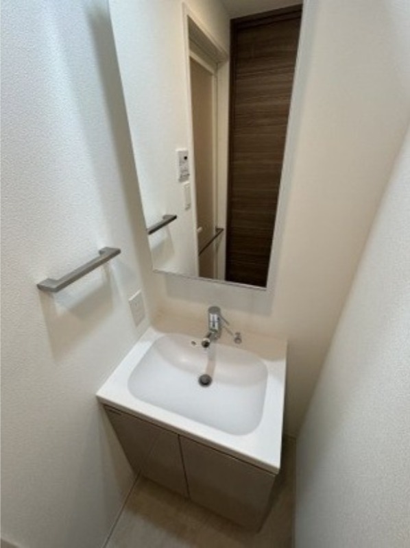 ジェノヴィア小村井3階 洗面