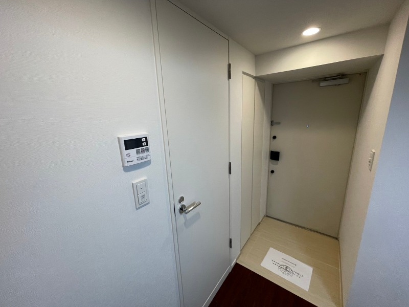 TFレジデンス川崎殿町WEST1階 玄関