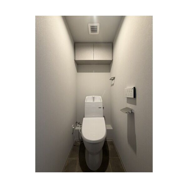 The　Residence　Ichigayadaimachi402号室 トイレ