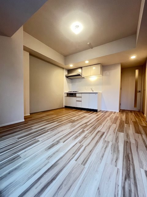 ＯＮＥ ＲＯＯＦ ＲＥＳＩＤＥＮＣＥ ＡＳＡＫＵＳＡＢＡＳＨＩ5階 リビング