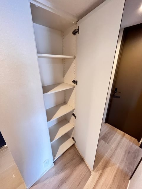 ドゥーエ日暮里 収納