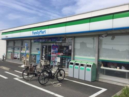 スカイハイツ（飯山満）2階 ファミリーマート船橋駿河台店