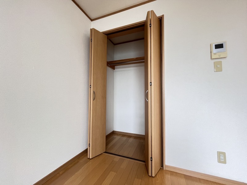 グラントワ谷在家2階 収納