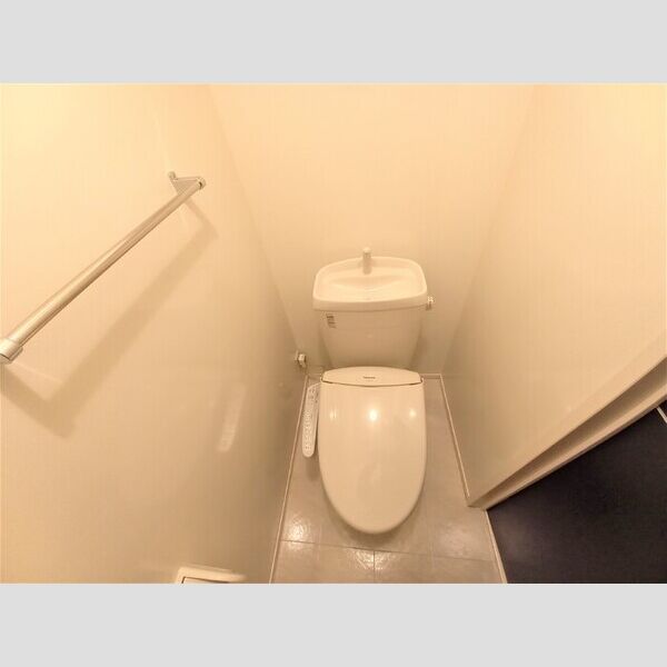 ウィスタリアコート 温水洗浄暖房便座トイレ