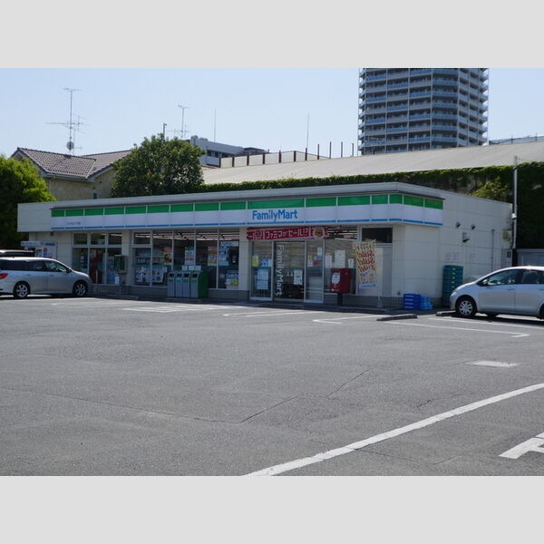 エントピア303号室 ファミリーマート辻8丁目店　徒歩7分