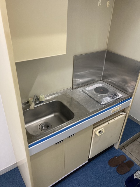 サファイアマンション103号室 1口電気コンロ付き