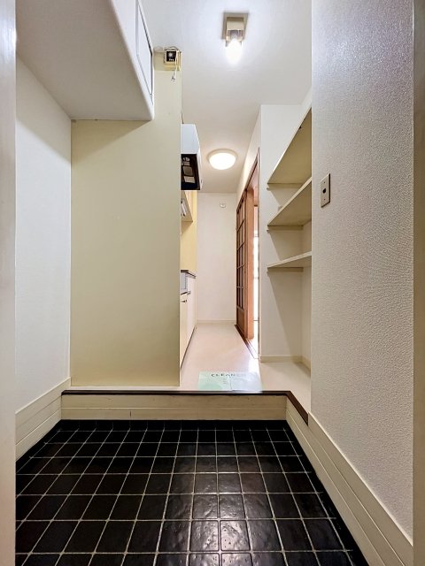 シティハイツ大井町 玄関