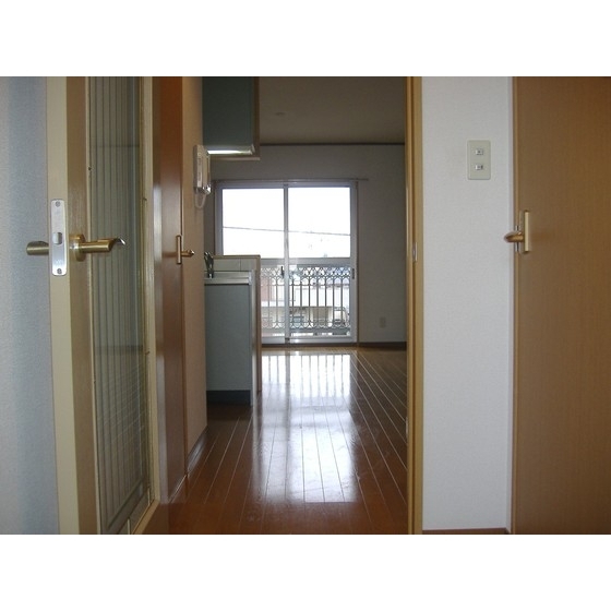 プティリヴィエール 内観