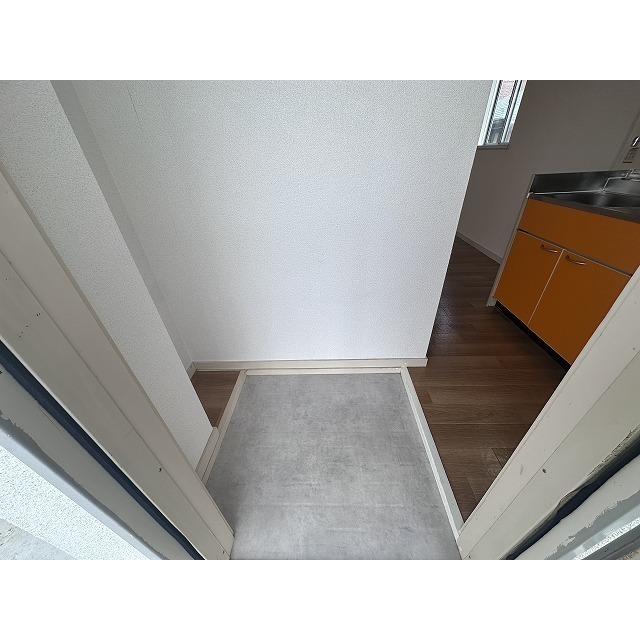 エミネンス南野 玄関