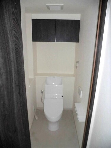 ファミール明大前3階 トイレ　※前回募集時2022年9月撮影