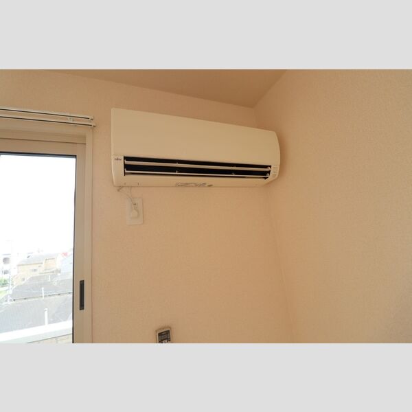 ロイヤルヒル三郷 エアコン