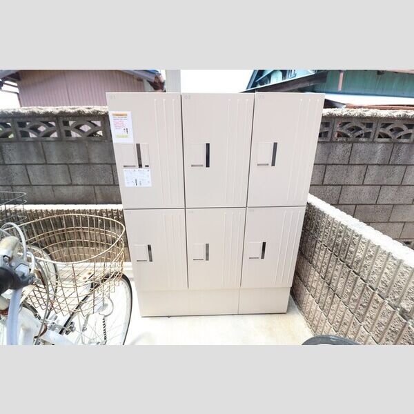 ヴィラ・グランメールⅡ 宅配ボックス