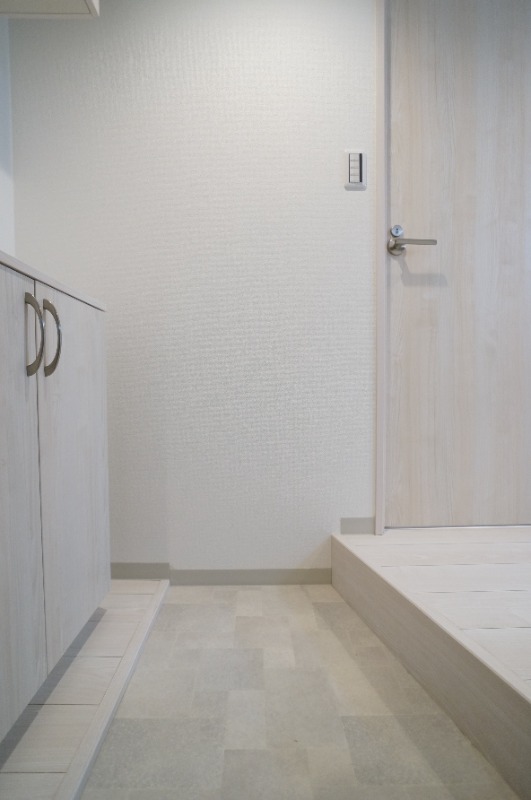 THE PALMS大島3階 玄関