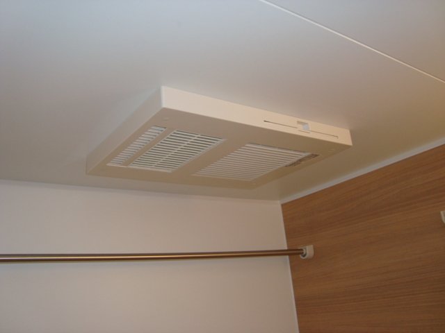 レフィナードＮ．Ｋ00203号室 浴室乾燥機