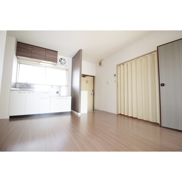 エクセル斉藤202号室 内観