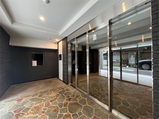 ＡＺＥＳＴ関内 エントランス