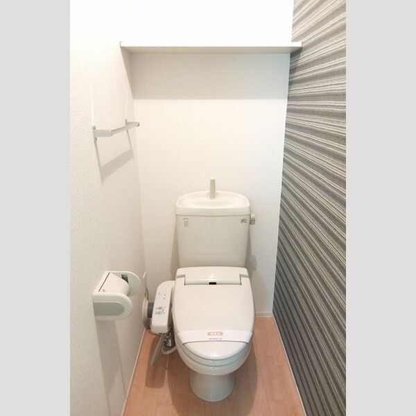 フローラルガーデン302号室 トイレ