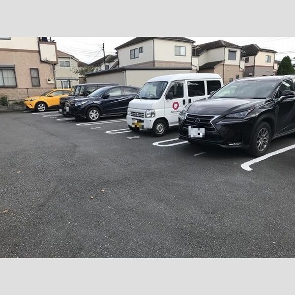 グリーンテリアGⅠ203号室 駐車場