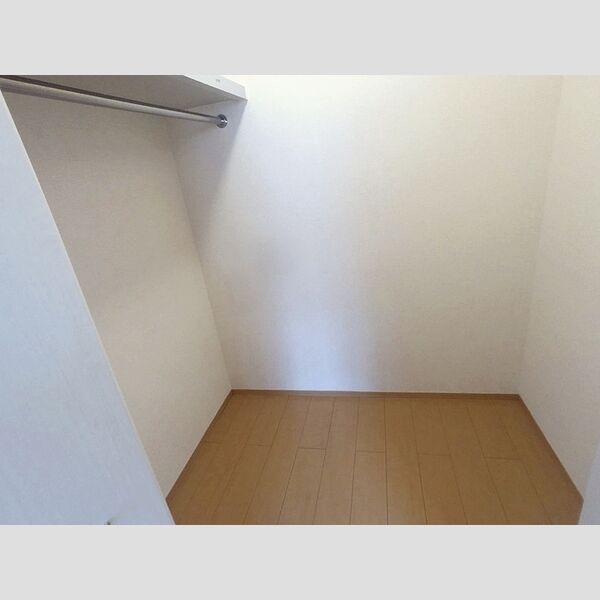 サニーコート203号室 収納