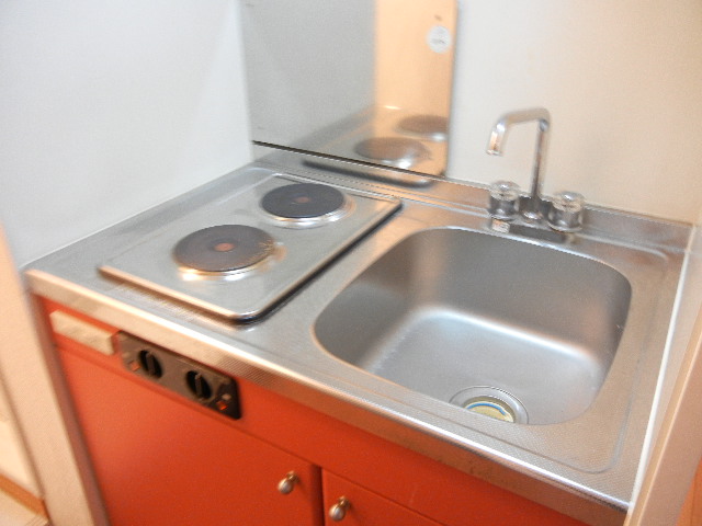 レオパレスサン　ドエル104号室 ロフト