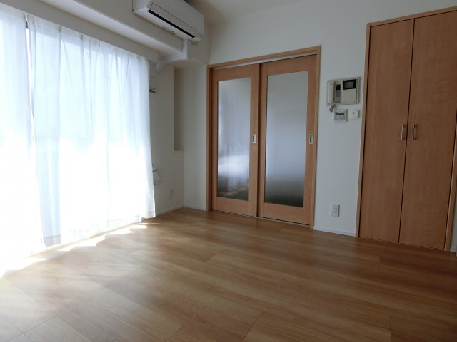 フリーディオ神楽坂 リビング