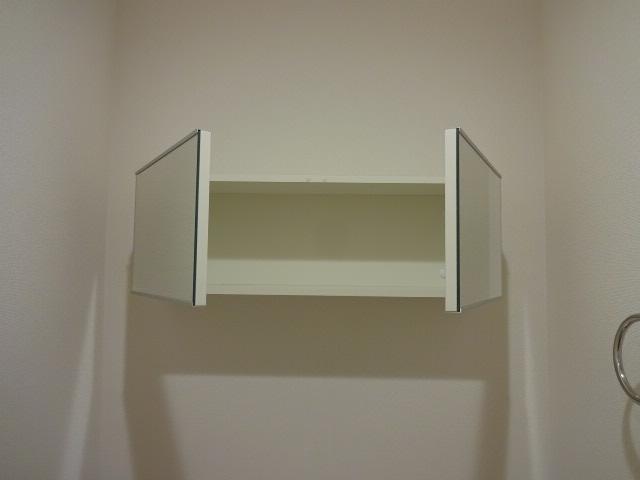 クラン　カナイⅡ トイレ収納