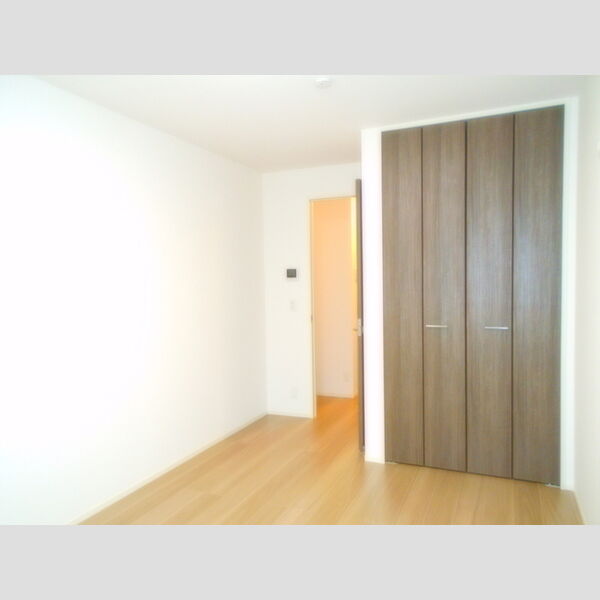 東松山エテルネル106号室 洋室