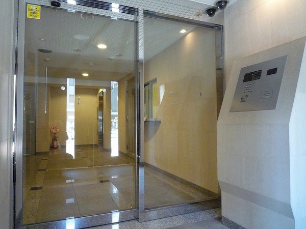 アンディーン月島 エントランス