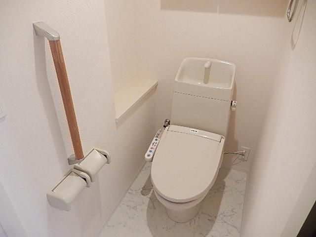 クレシア202号室 シャワー付トイレ（イメージ）