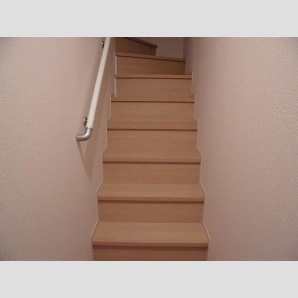 サン・コーポラス 階段