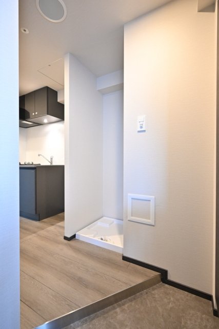 ＧＲＡＮＳＩＴＥ　ＮＡＫＡＭＥＧＵＲＯ11階 玄関