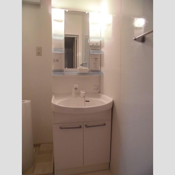 エバーグリーンガーデン　C102号室 洗髪洗面化粧台♪